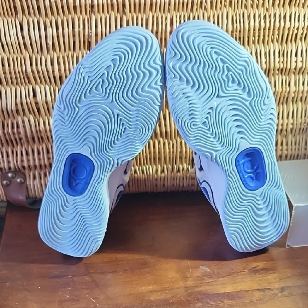 Nike KD17 Basketball Athletic Sneakers